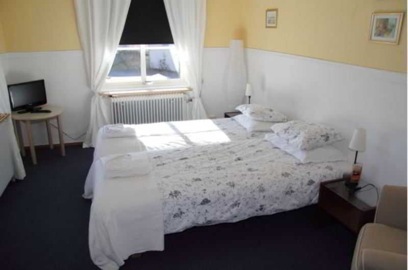 Hotel Perolofgarden Åsbro Εξωτερικό φωτογραφία